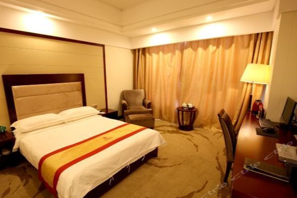 Tianxiachan Hotel (Huanggang)